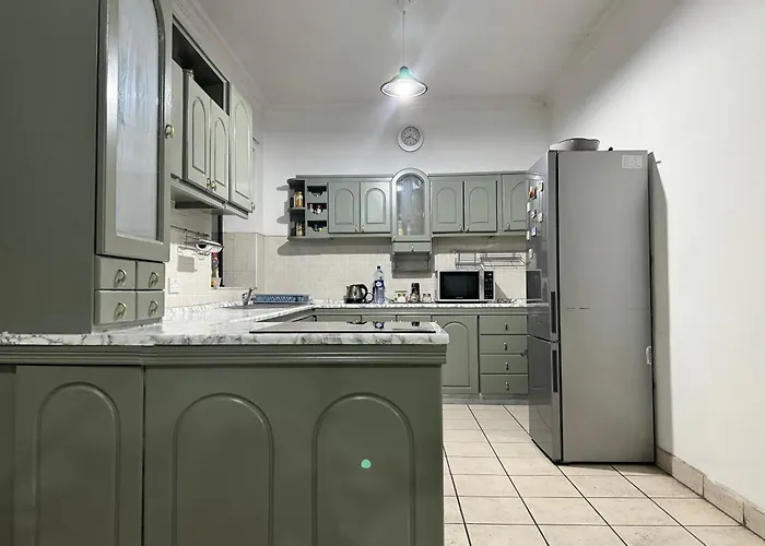 Charming And Spacious Near The Sea Apartamento *