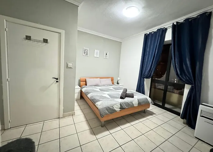 Charming And Spacious Near The Sea Apartamento *