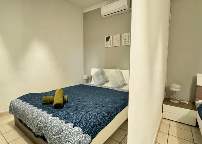 Charming And Spacious Near The Sea St. Paul's Bay