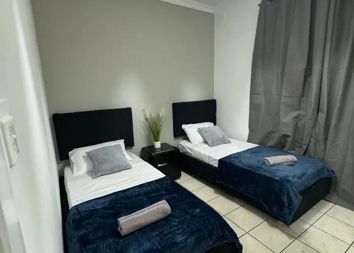 Charming And Spacious Near The Sea * St. Paul's Bay