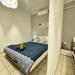 Charming And Spacious Near The Sea St. Paul's Bay