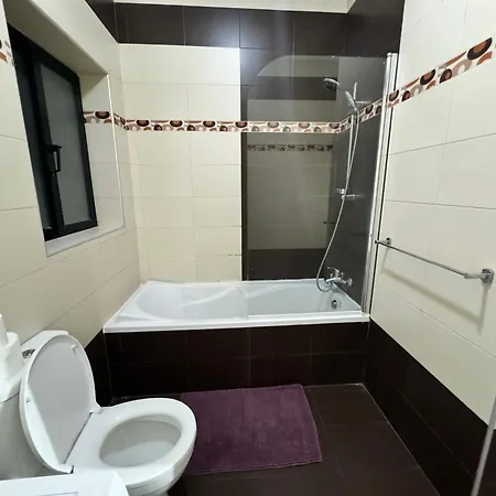 Charming And Spacious Near The Sea شقة